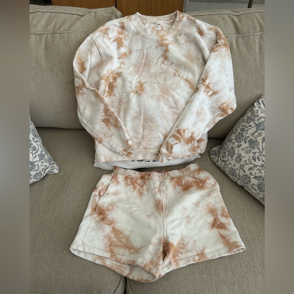 Madewell Cream and Tan Tie-Dye Set